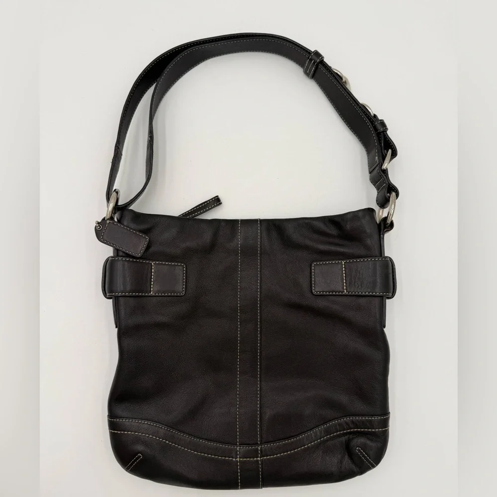 Coach Soho Buckle Flap Hobo Black Leather Y2K Shoulder Bag 1452 Silver Hardware